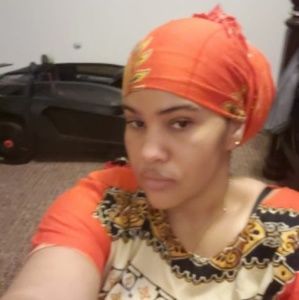 Meet your Posher, Fatima